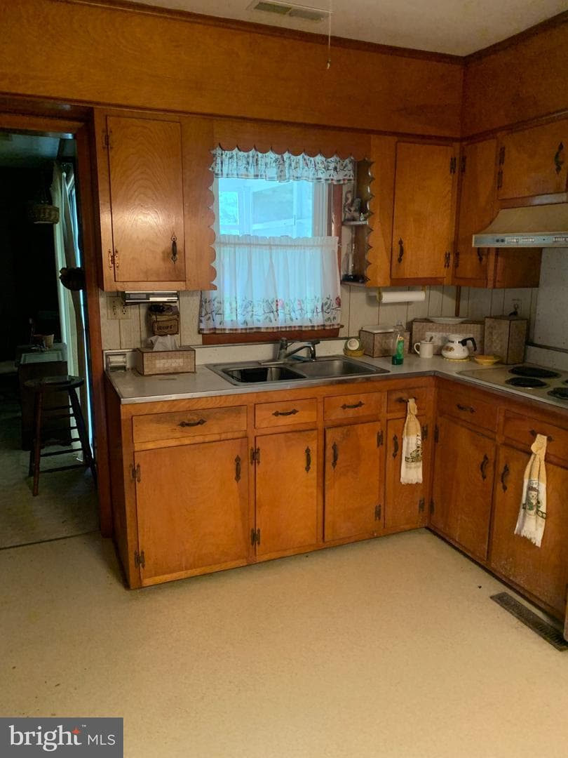 1007 Hudson Road photo 9