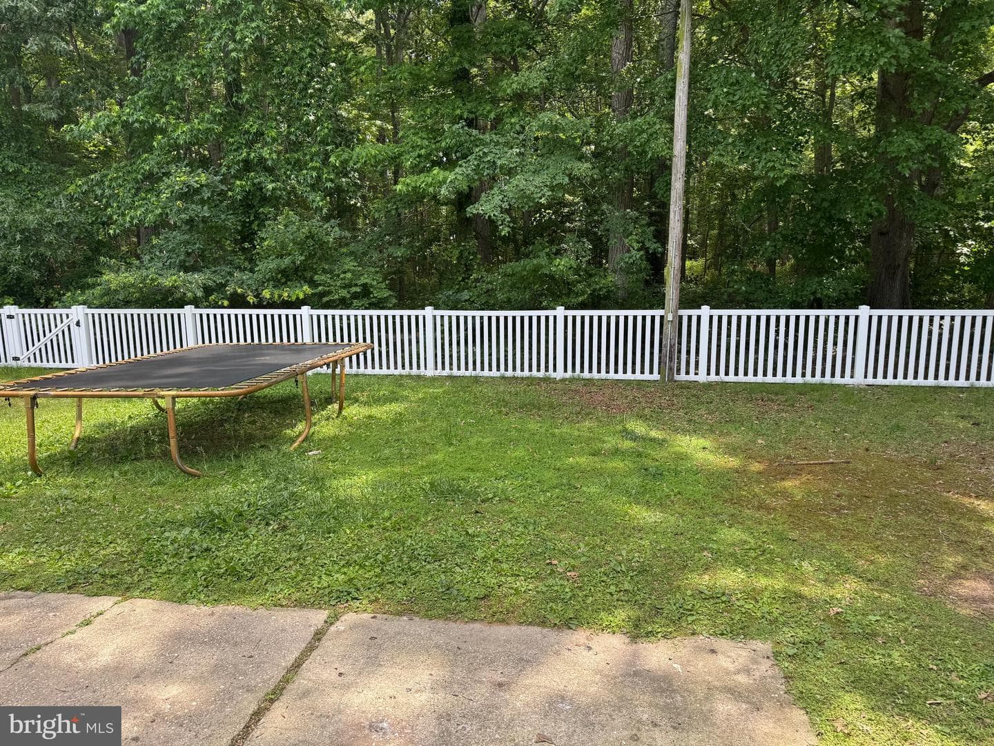 604 Edlon Park Dr photo 17
