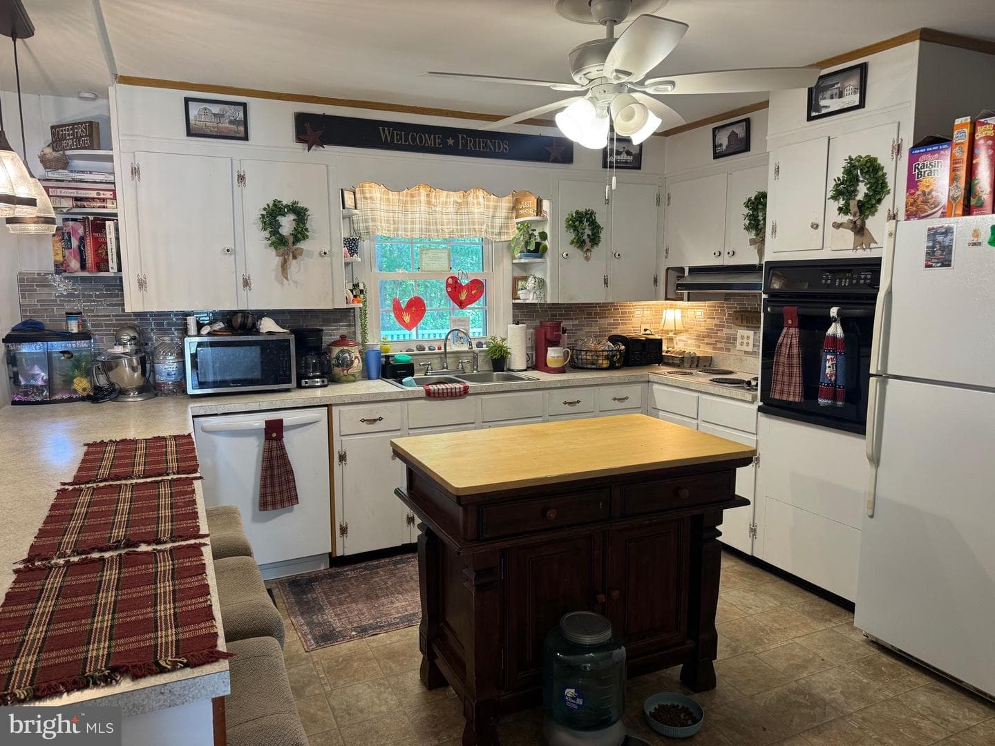 604 Edlon Park Dr photo 18