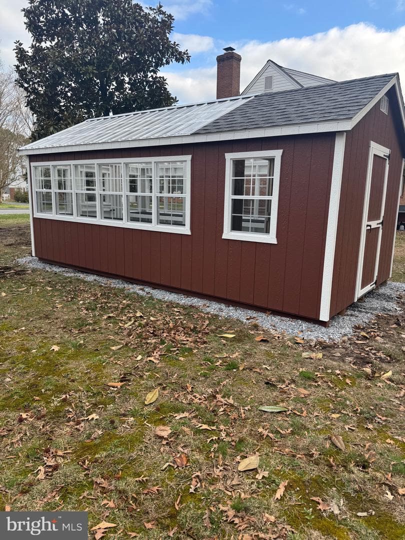 604 Edlon Park Dr photo 2