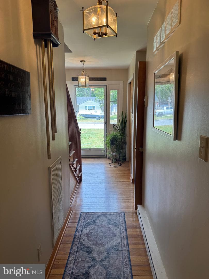 604 Edlon Park Dr photo 8