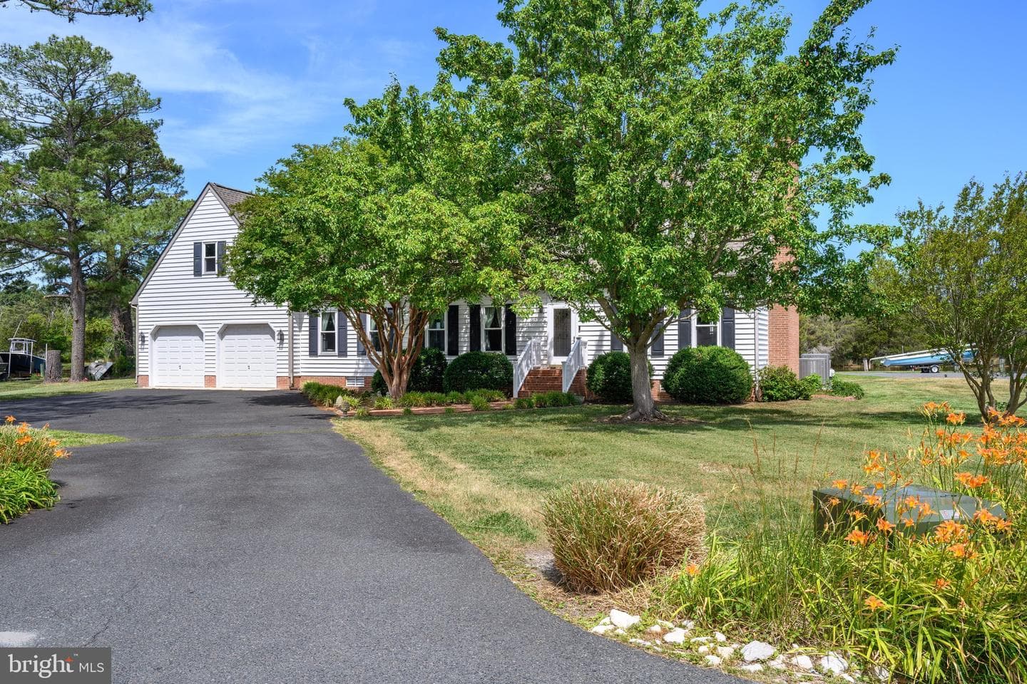 4712 Steamboat Road photo 3