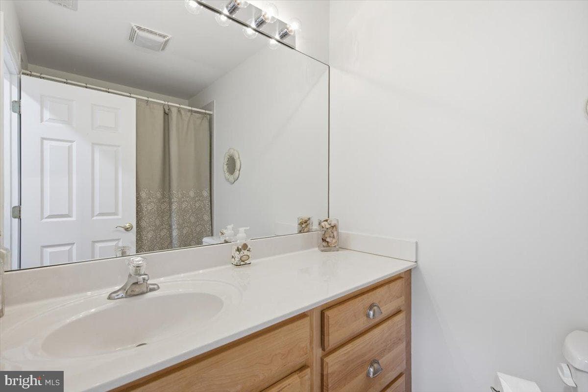1007 Hambrooks Avenue photo 22
