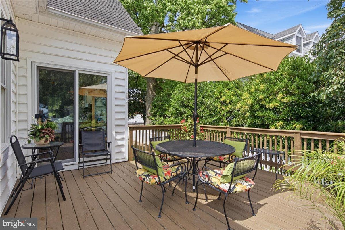 1007 Hambrooks Avenue photo 27