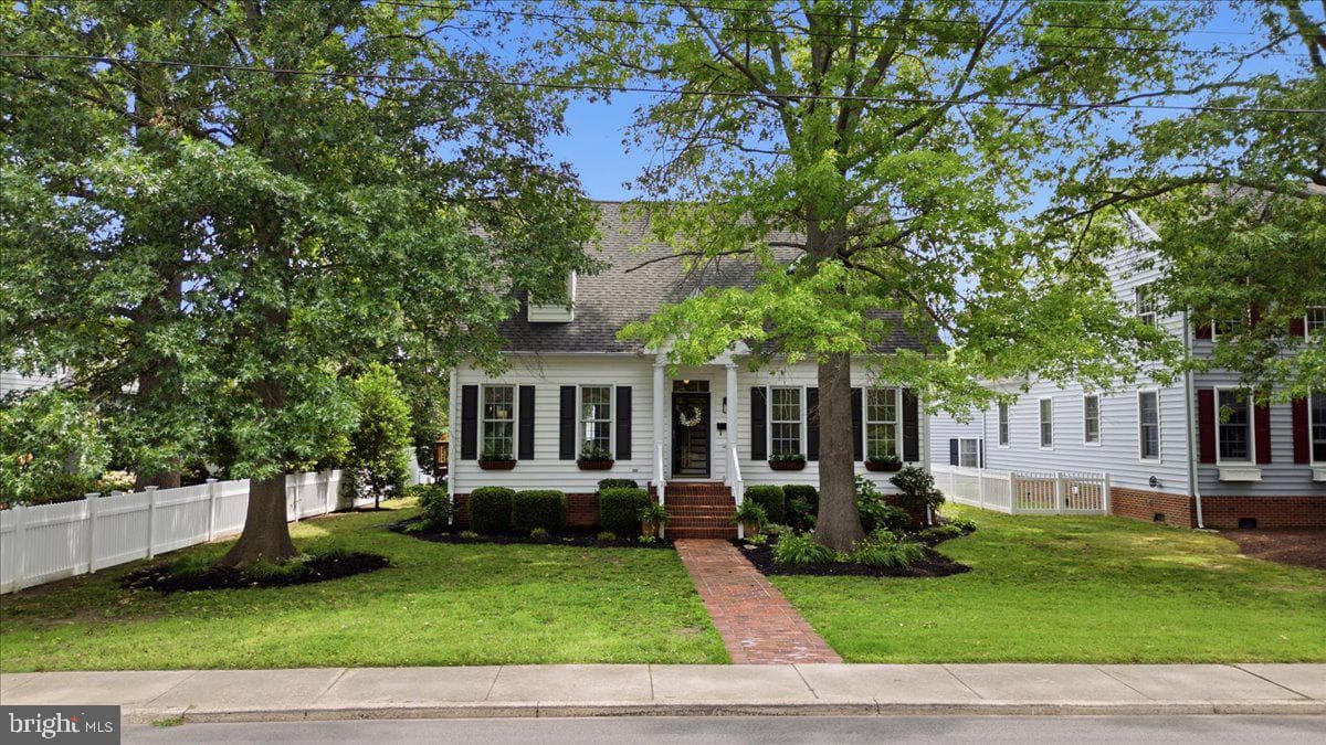 1007 Hambrooks Avenue photo 37