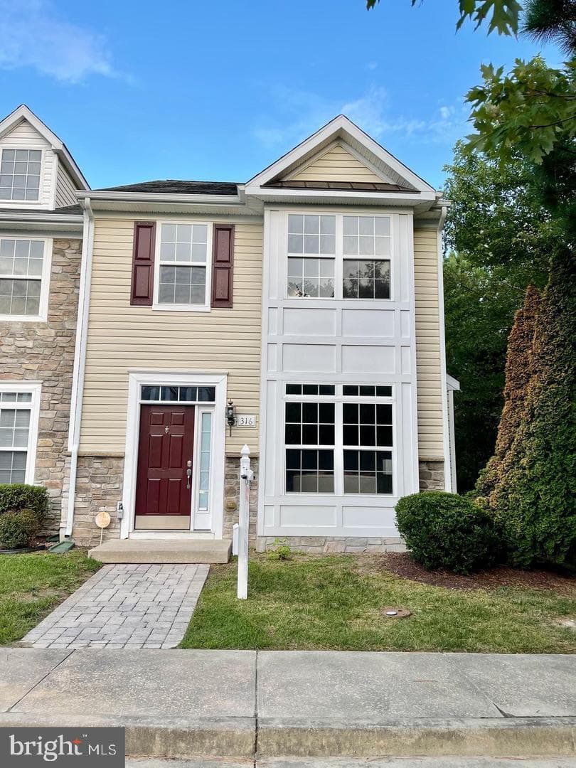 316 Old Squaw Court, Cambridge