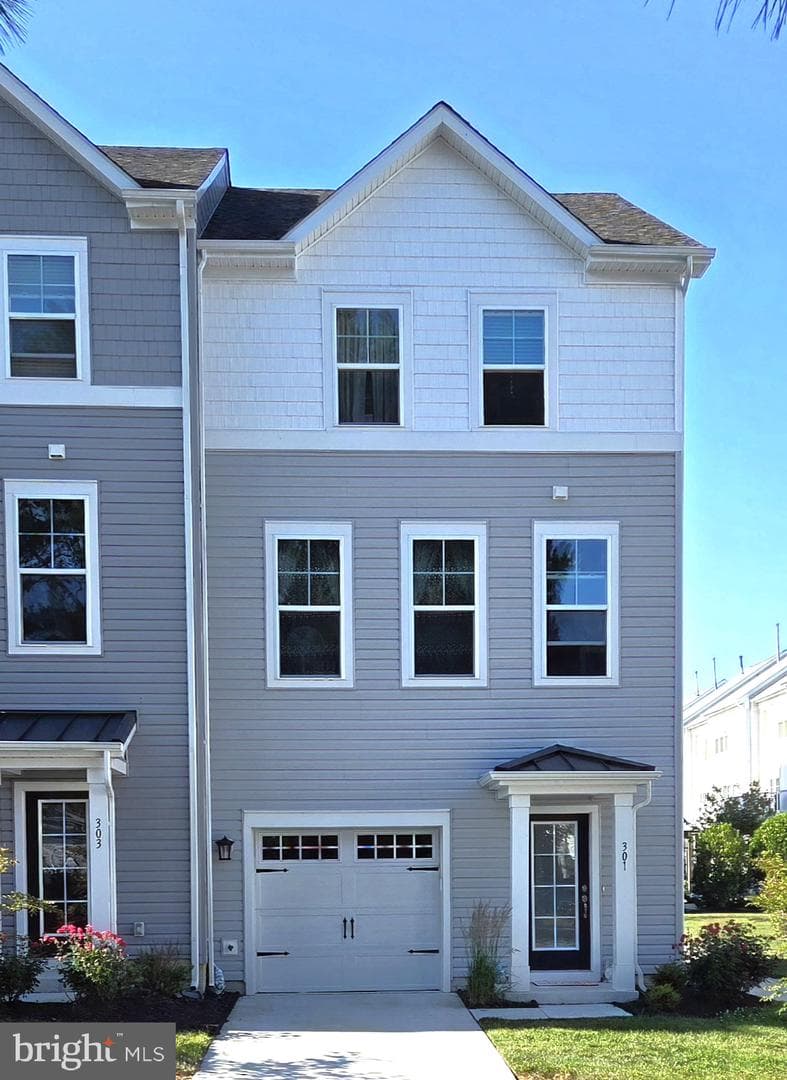 301 Shipyard Drive #59, Cambridge