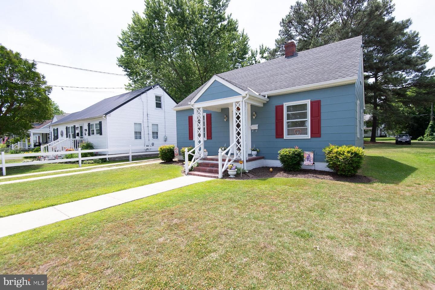 406 Shepherd Avenue, Cambridge