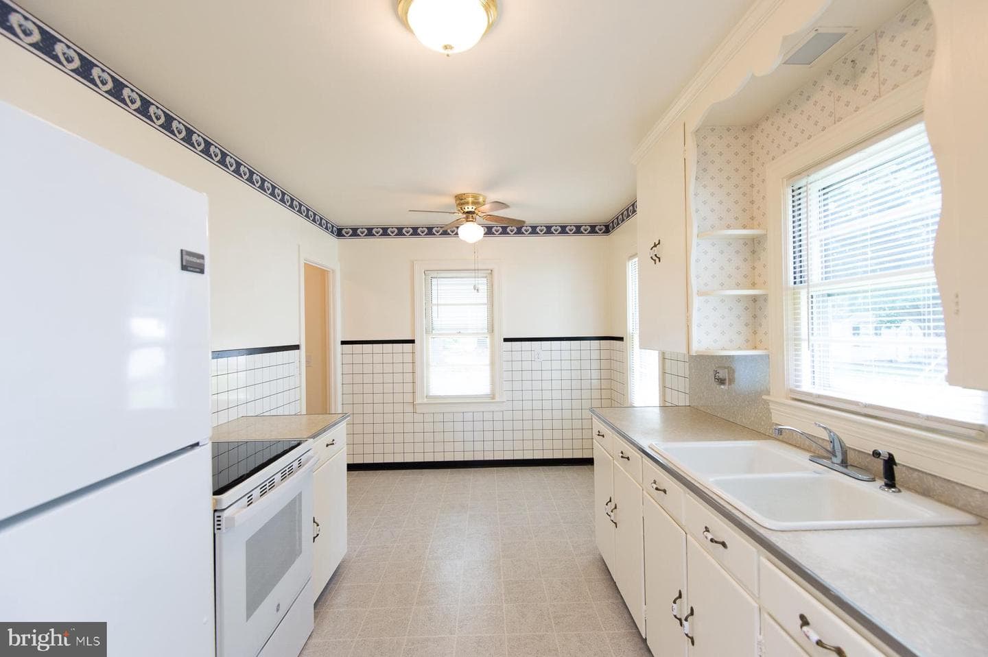 406 Shepherd Avenue photo 8