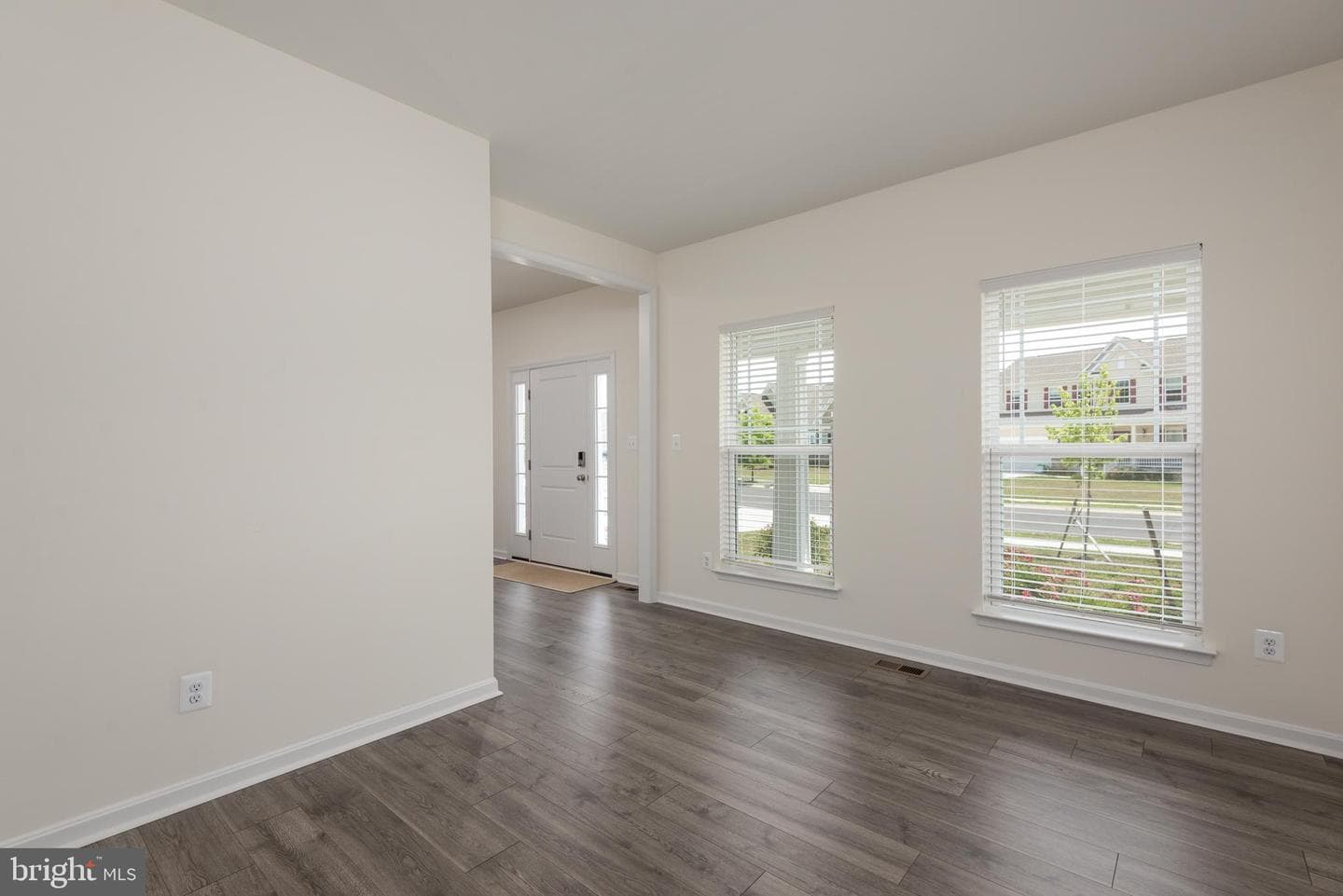 178 Regulator Drive N photo 19