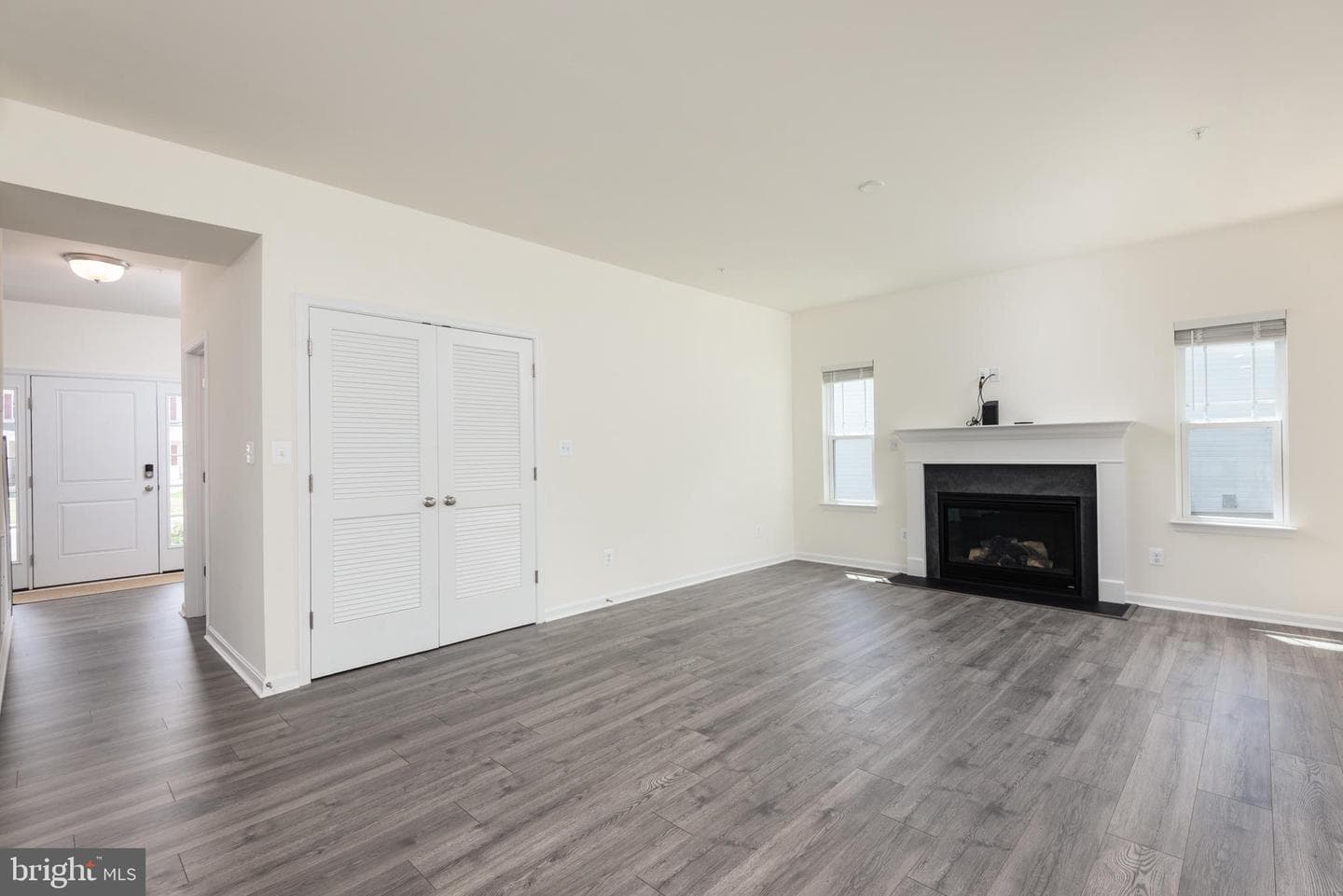 178 Regulator Drive N photo 7
