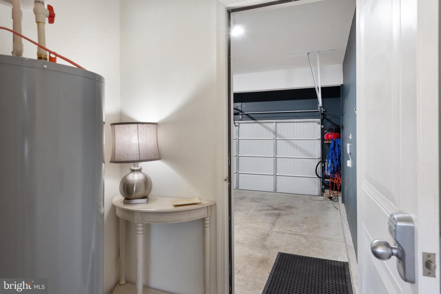 502 Regulator Drive S photo 32