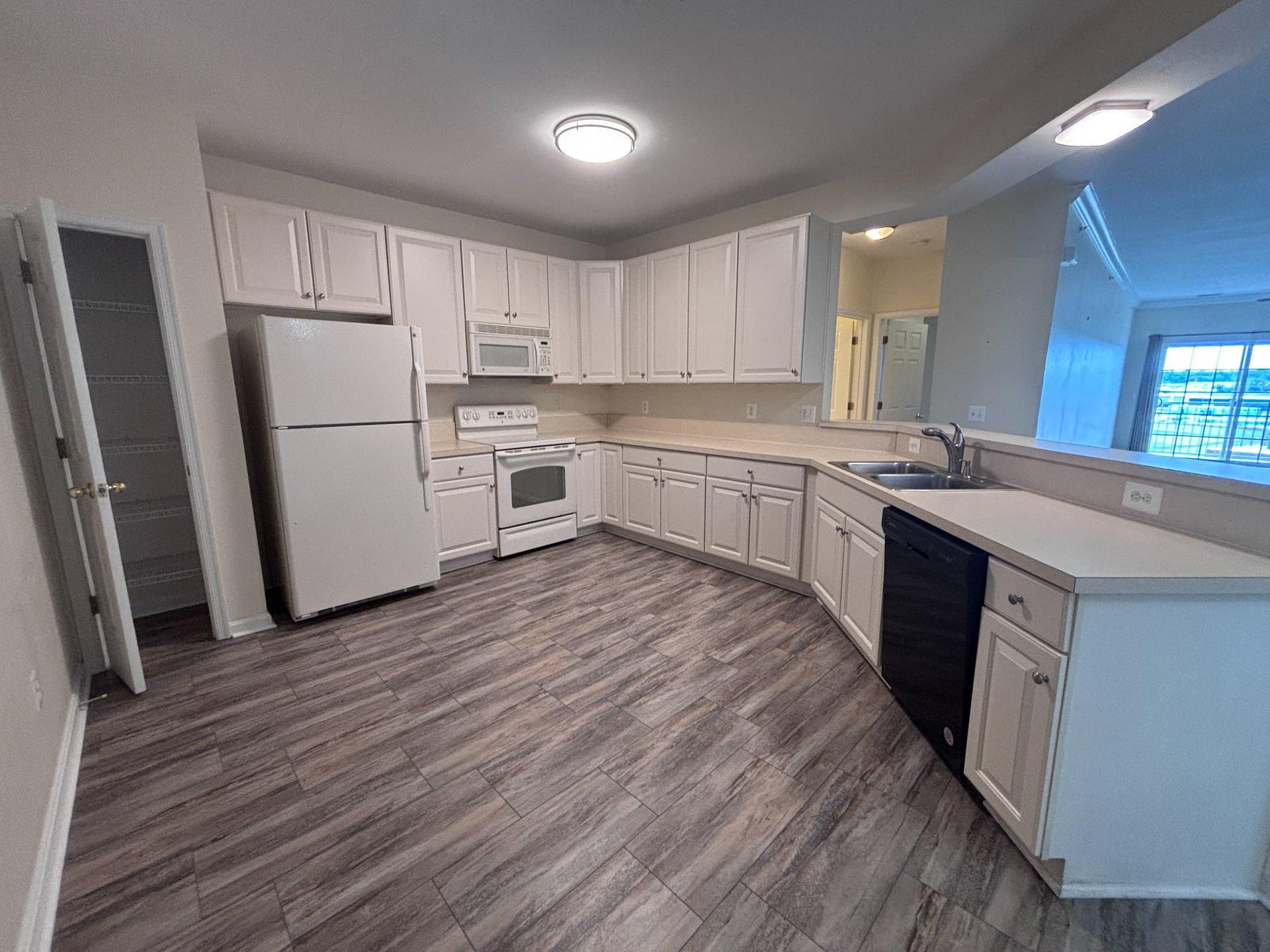 900 Marshy Cove #401 photo 5