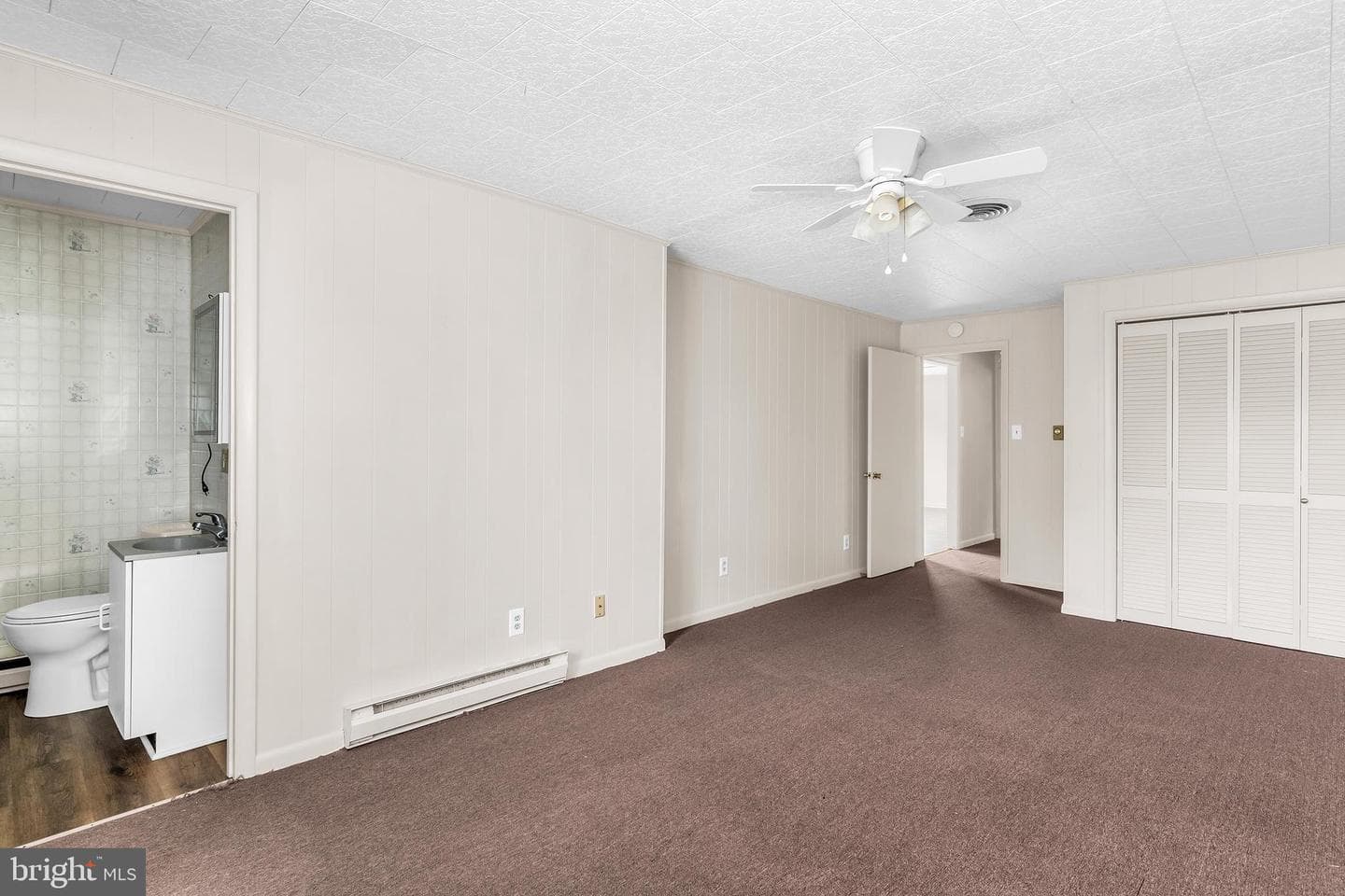 1003 Roslyn Avenue photo 14