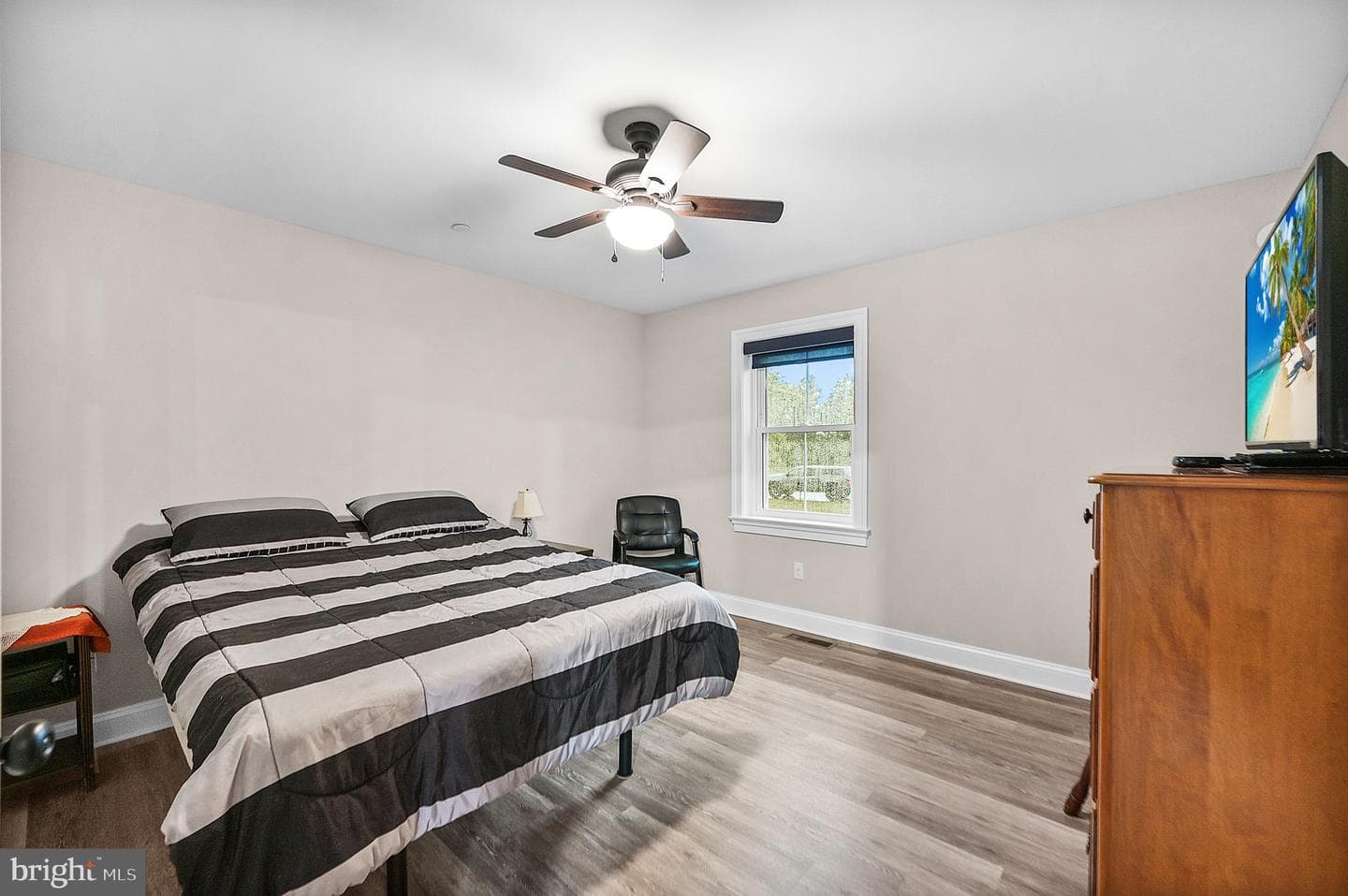 6236 Solomons Circle photo 17