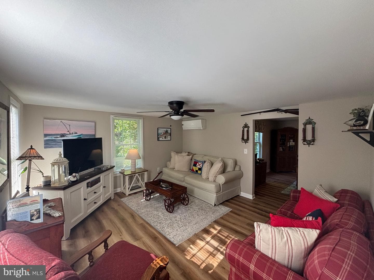 1610 Hudson Road photo 7