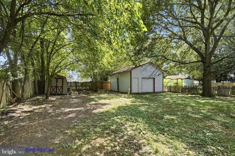 415 Maryland Avenue photo 31