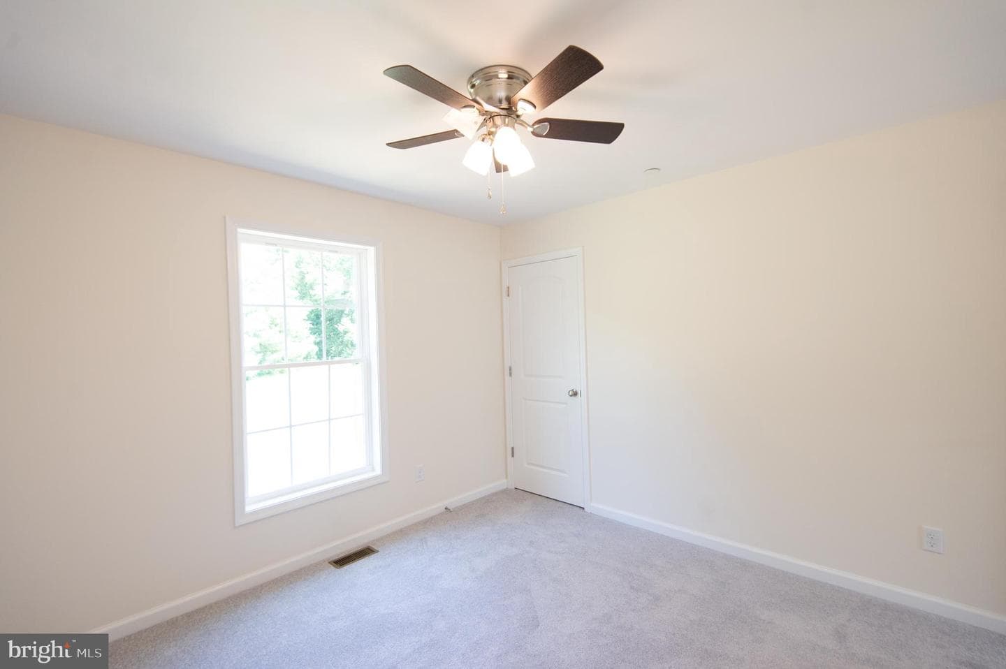 6706 Jayar Way photo 9