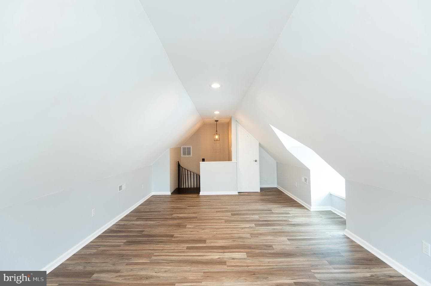 109 Willis Street photo 27