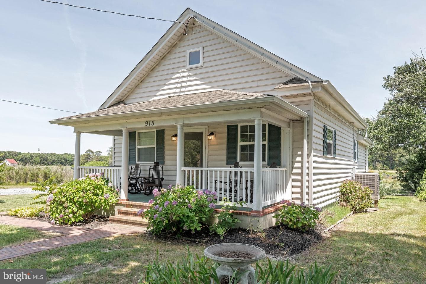 915 Hudson Road, Cambridge