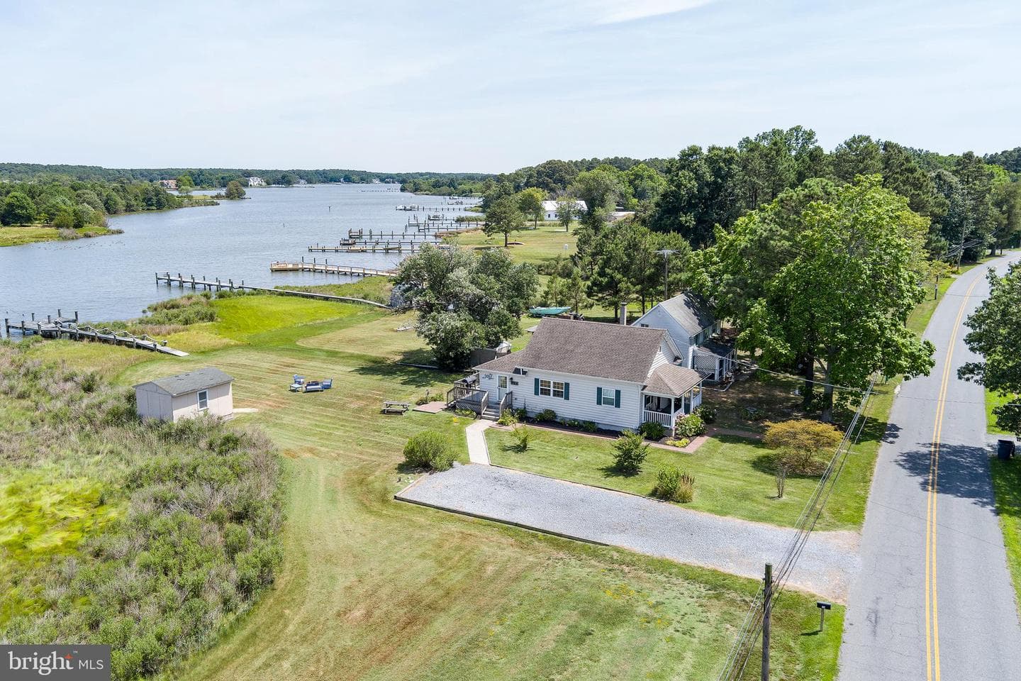 915 Hudson Road photo 26