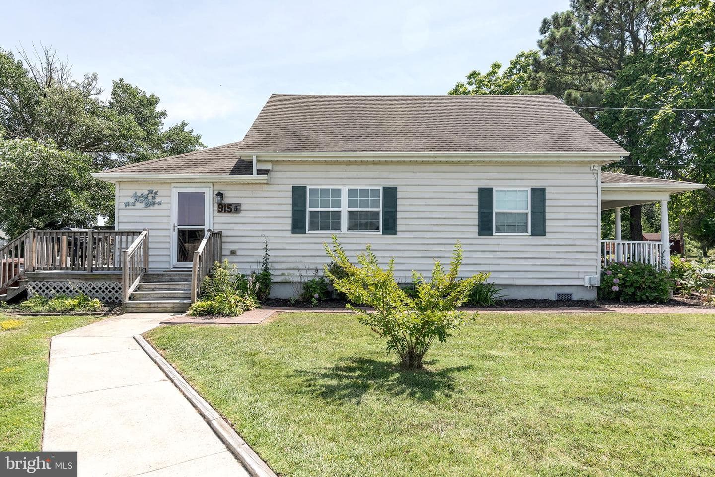 915 Hudson Road photo 37