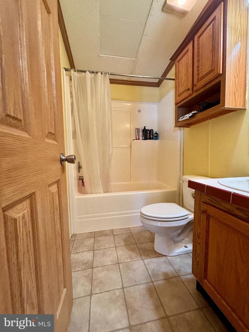 2631 Rebecca Ln photo 12
