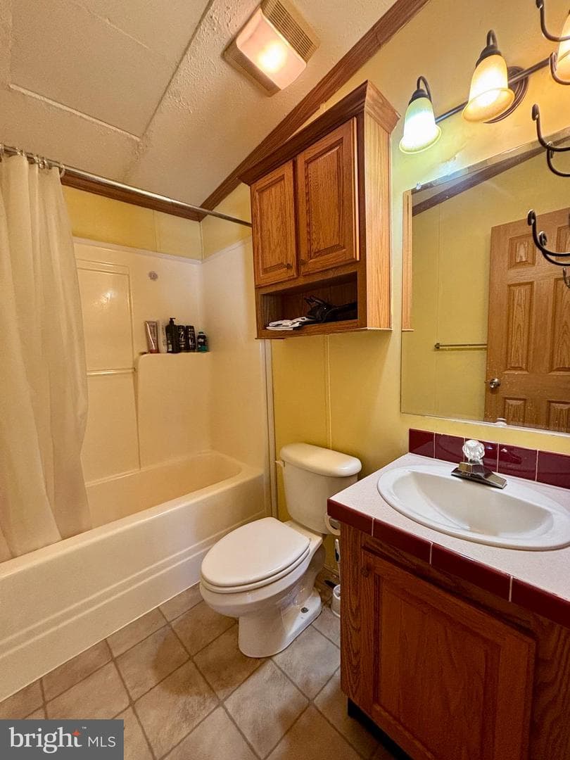 2631 Rebecca Ln photo 13