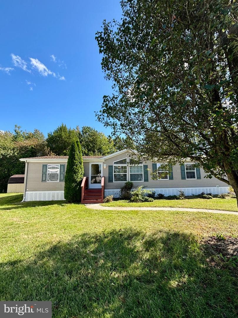 2631 Rebecca Ln photo 3