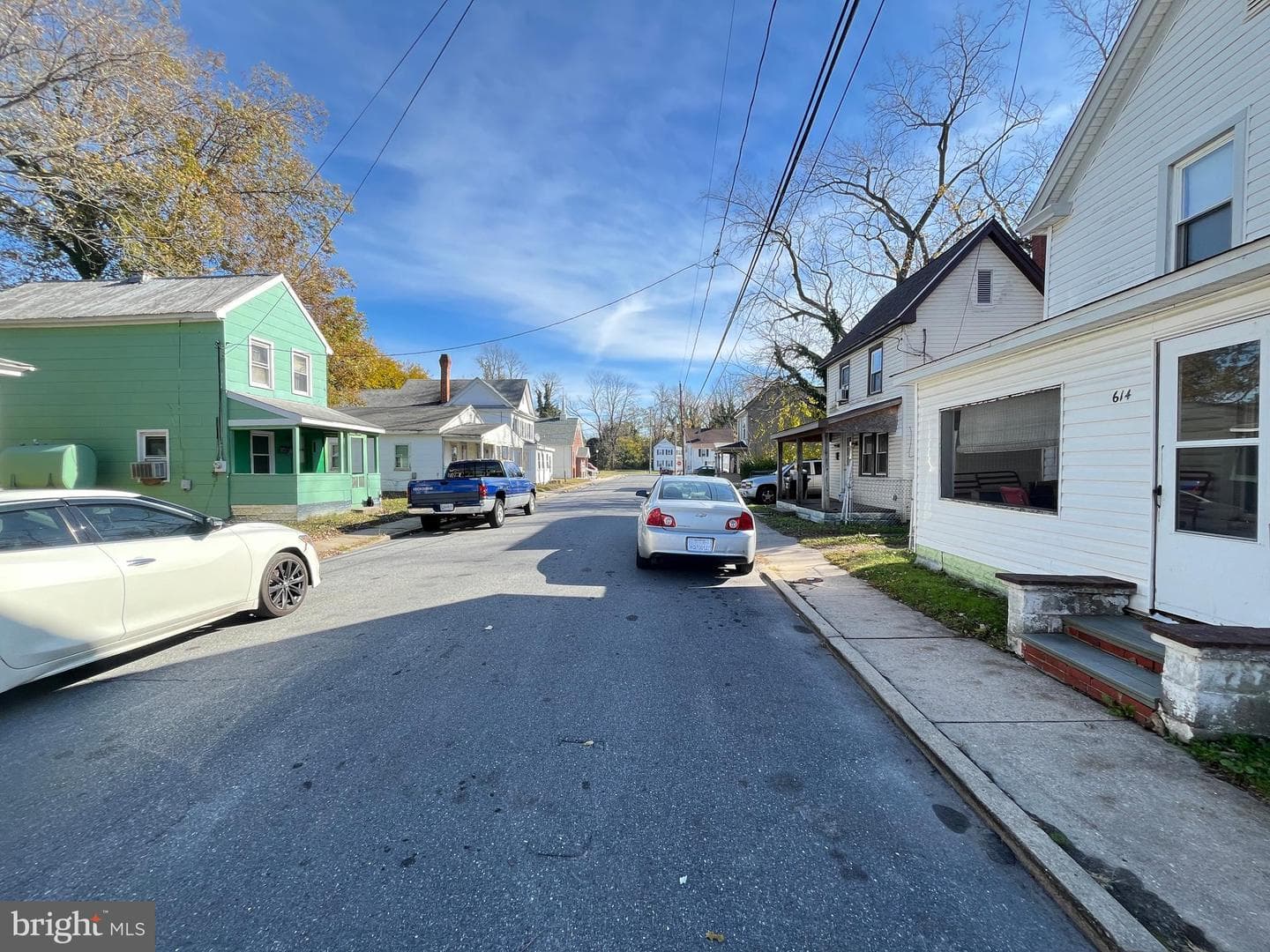 614 Douglas Street photo 38