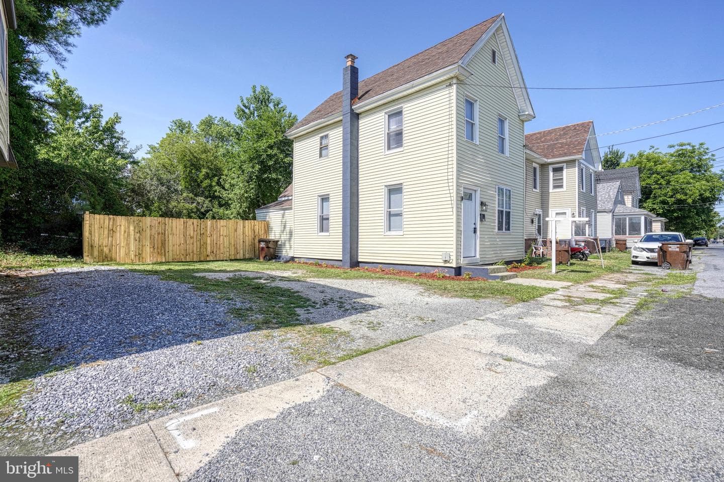 500 Robbins Street photo 32