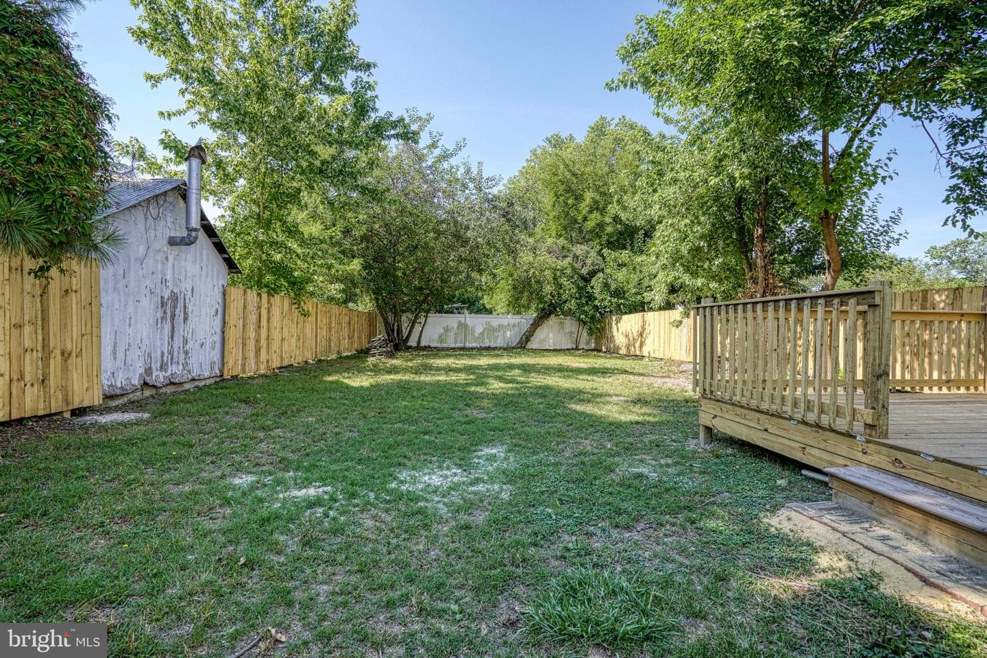 500 Robbins Street photo 34