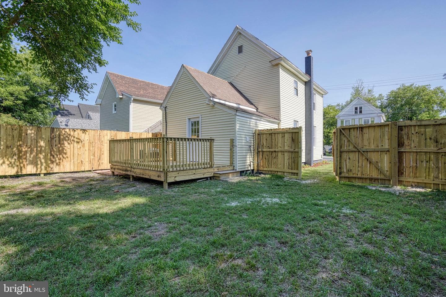 500 Robbins Street photo 35