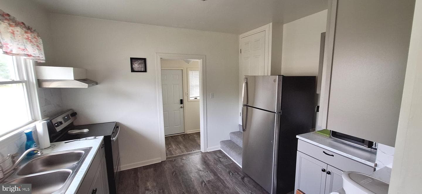 603 Roslyn Avenue photo 14