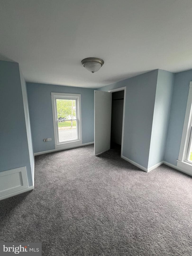 425 Henry Street photo 12