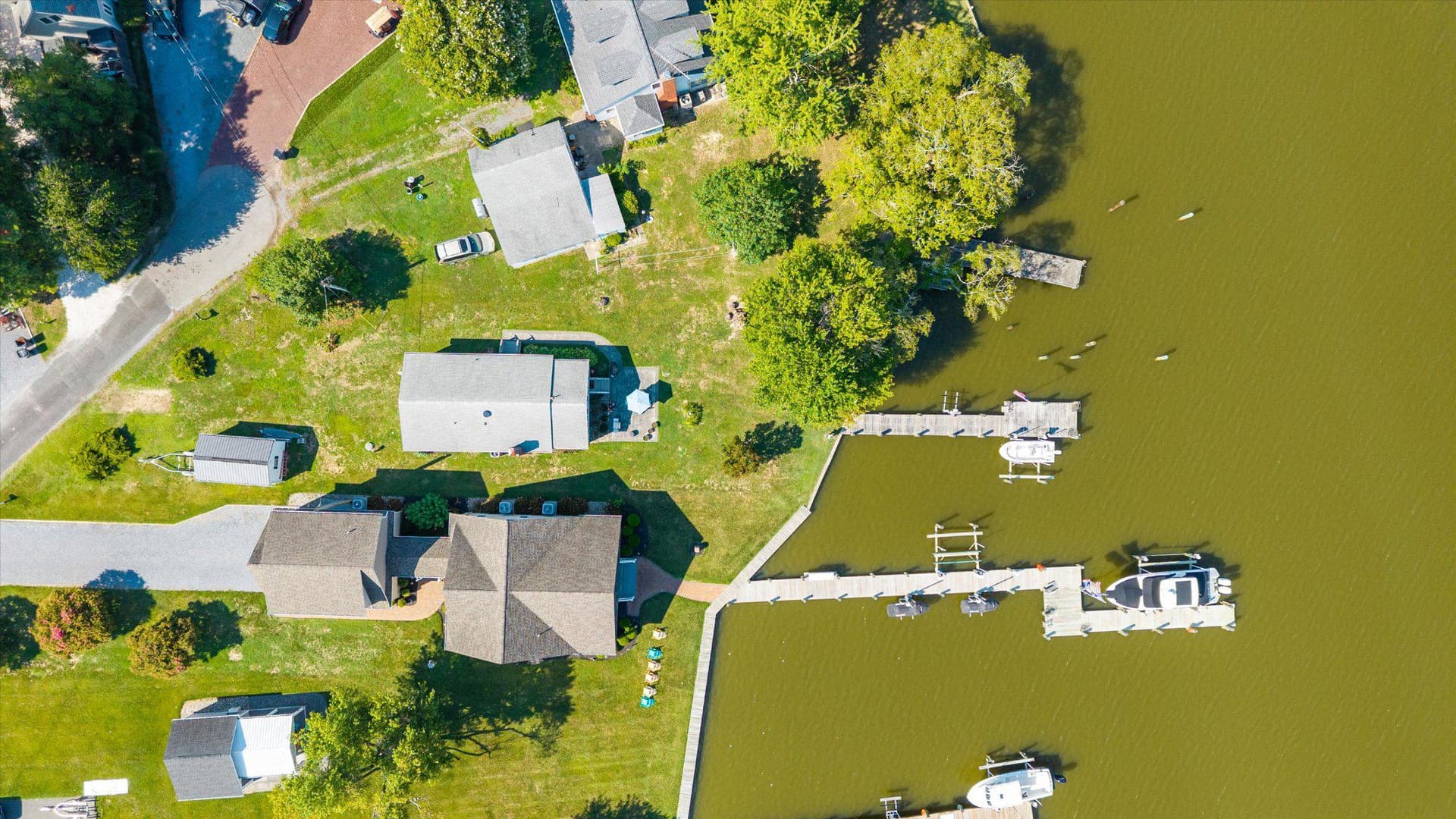 1609 Deep Point Road photo 46