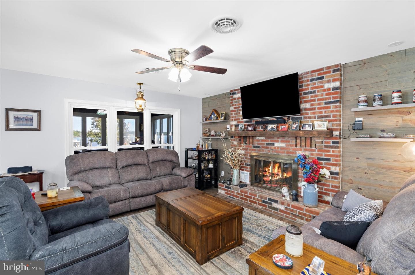 1609 Deep Point Road photo 8