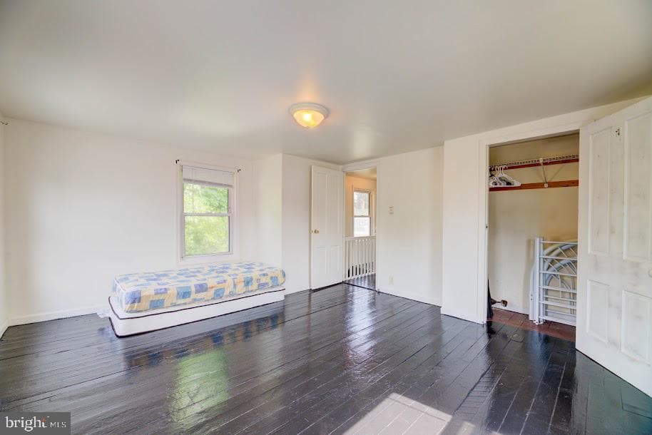 400 Henry Street photo 17