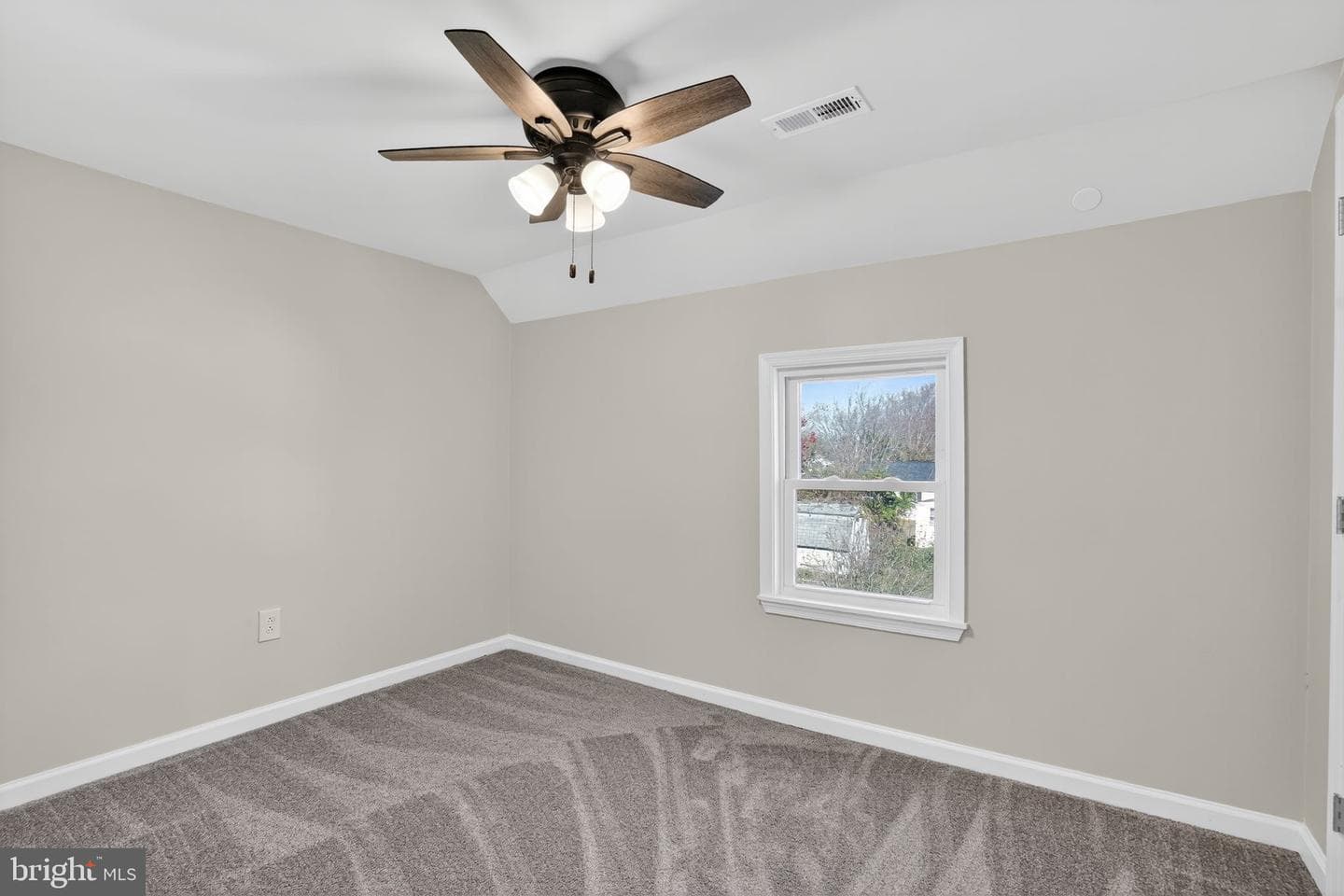 5904 Harvey Street photo 23