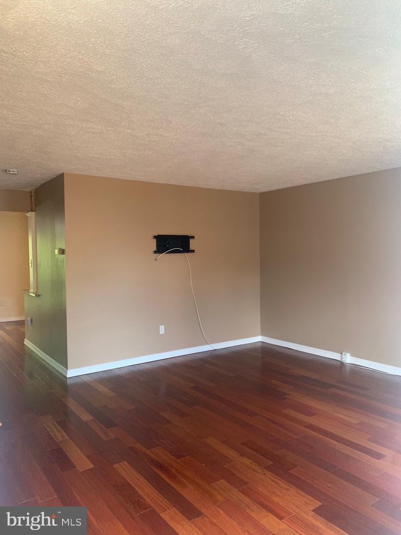 5490 Prince William Court photo 2
