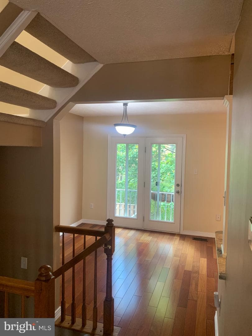 5490 Prince William Court photo 3