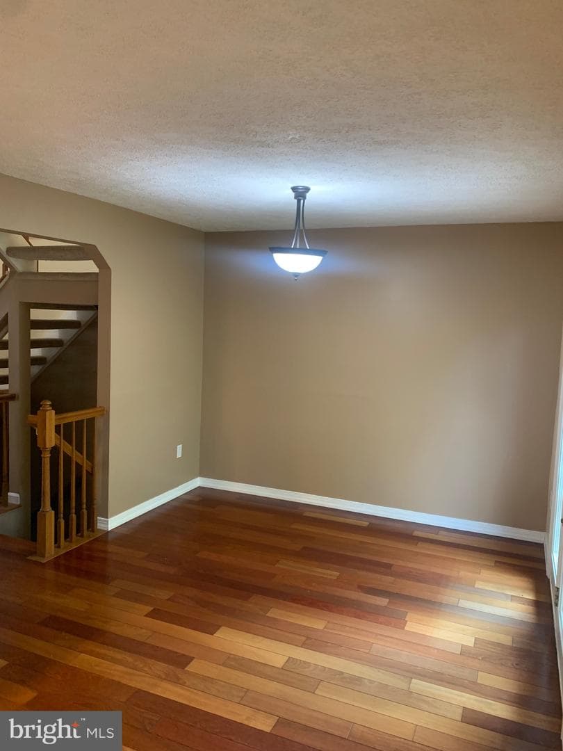 5490 Prince William Court photo 8