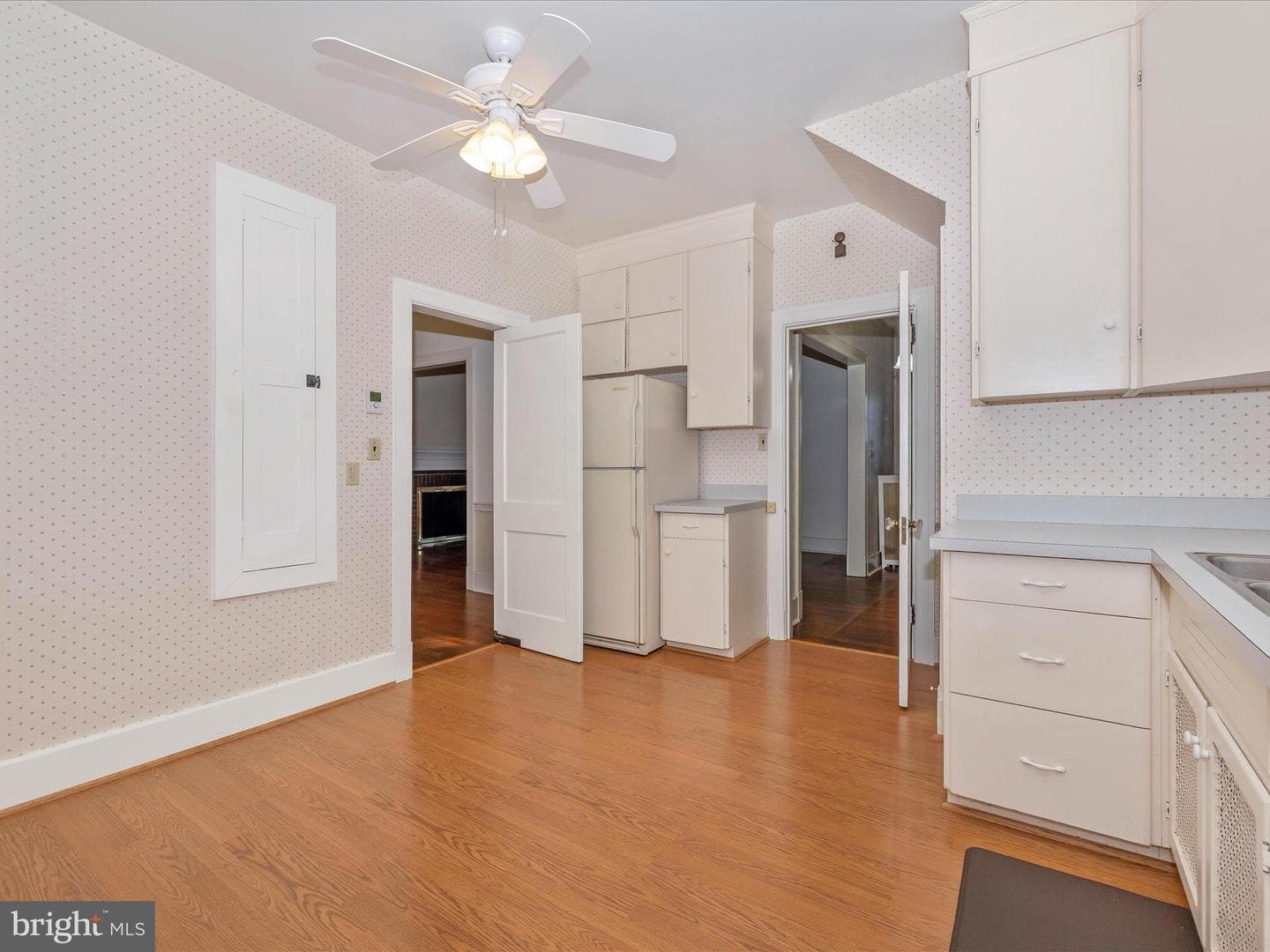322 W College Terrace photo 23