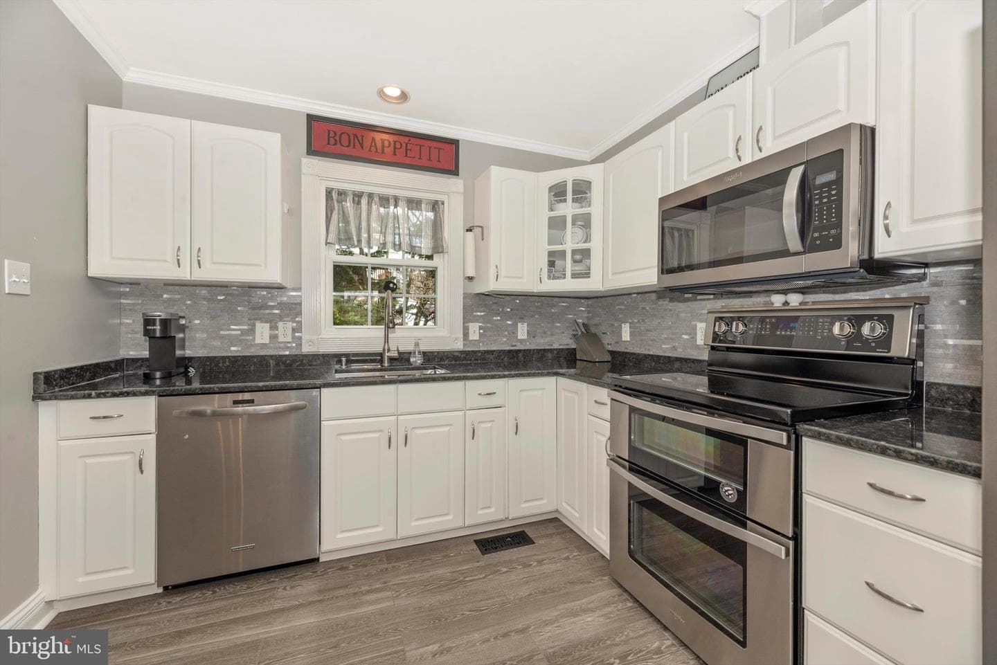 6954 Meadowlake Road photo 19