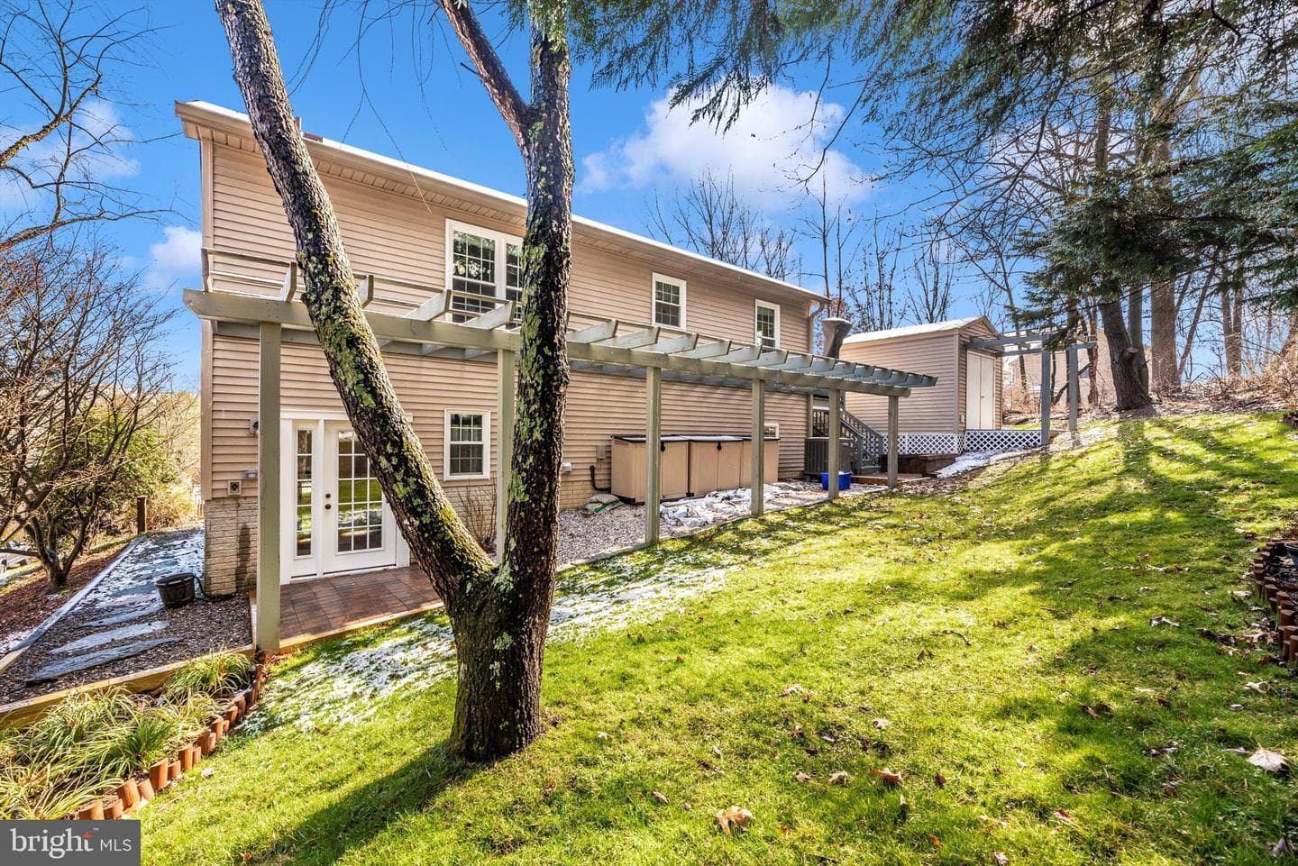 6954 Meadowlake Road photo 44