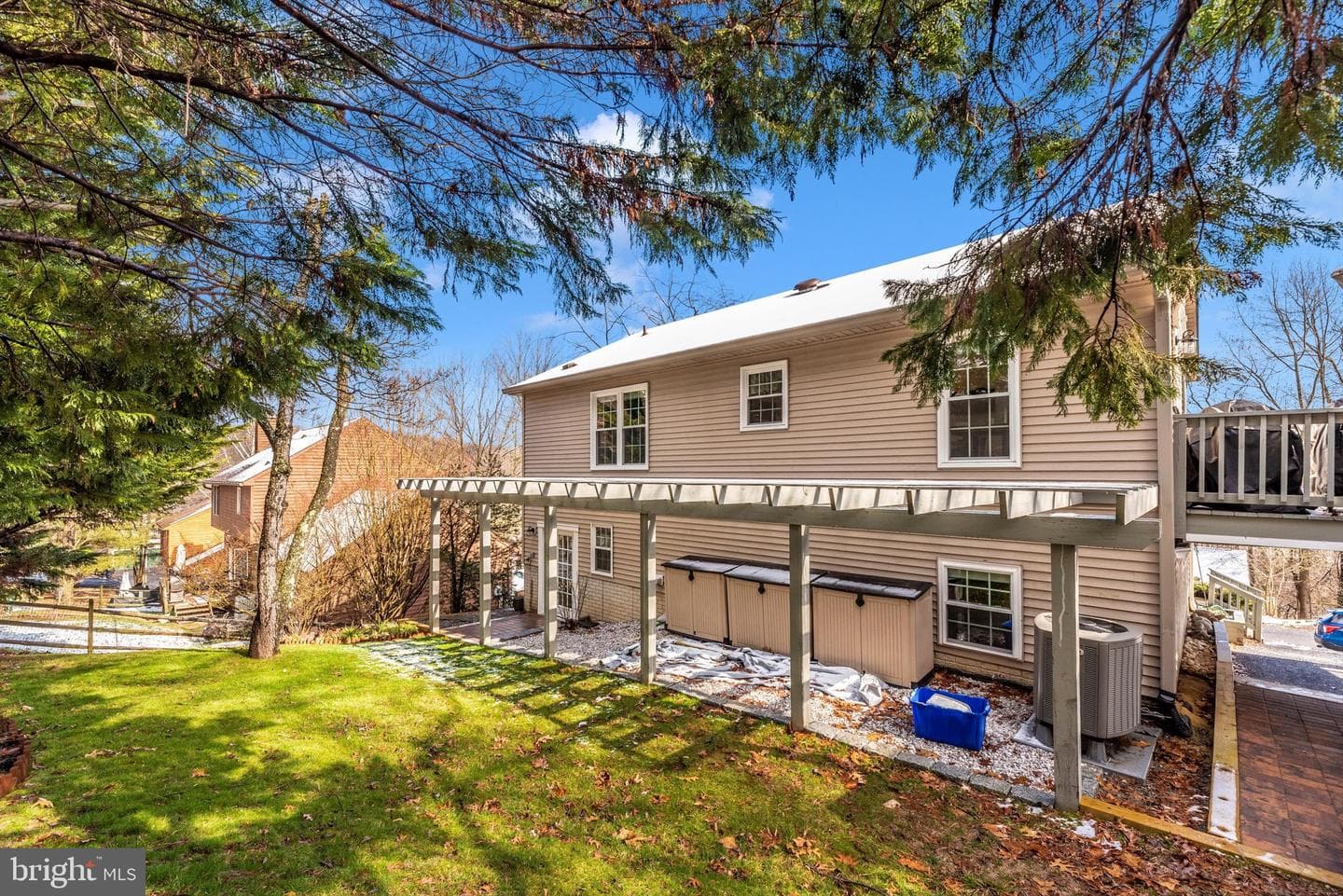 6954 Meadowlake Road photo 45