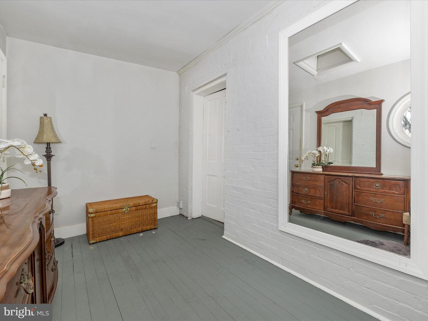 228 E 7th Street photo 35