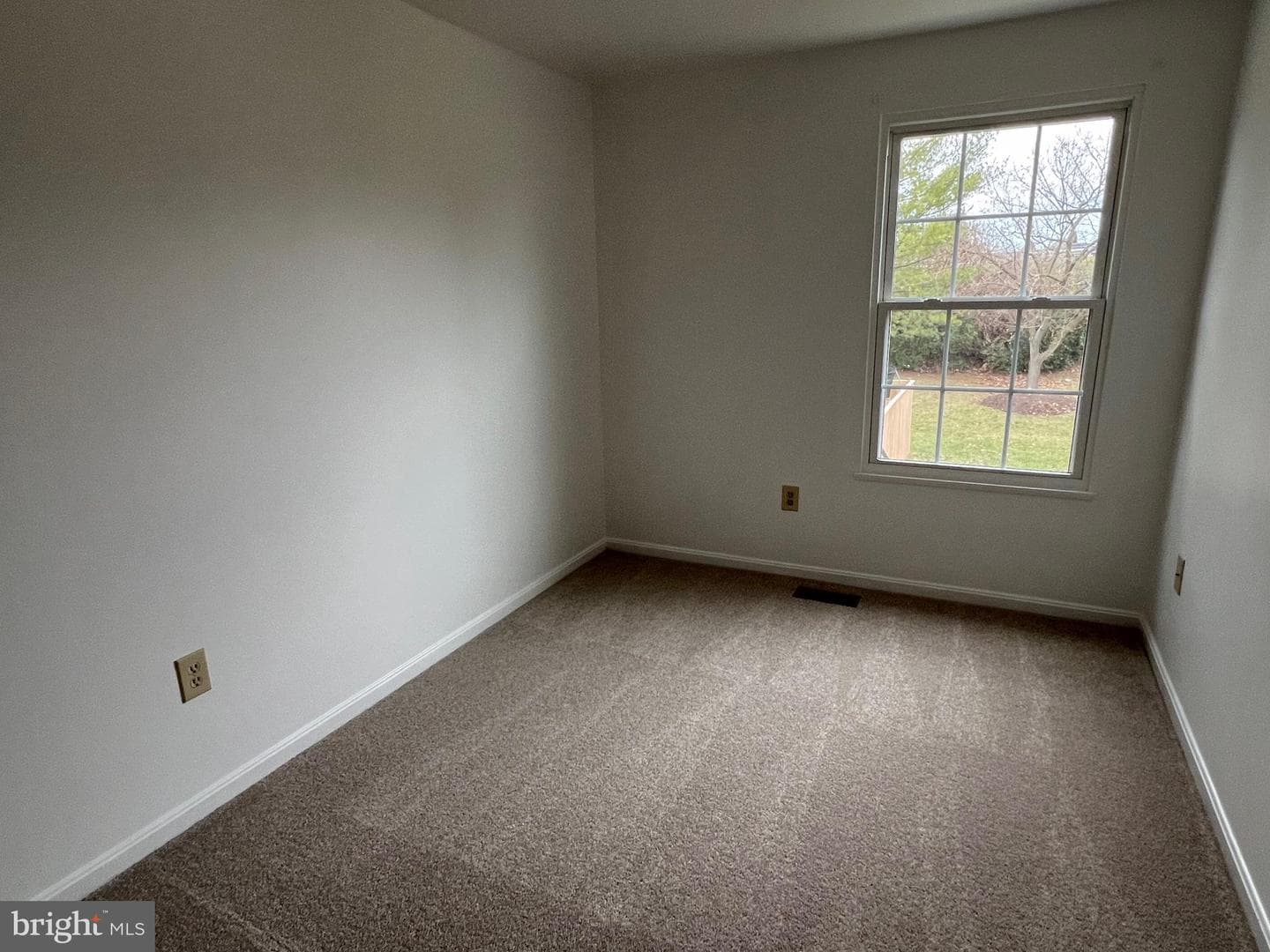 5820 Farmgate Court photo 36