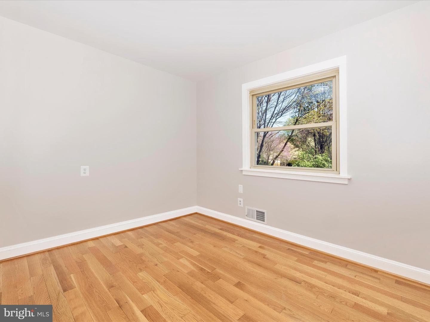 2728 Loch Haven Drive photo 32