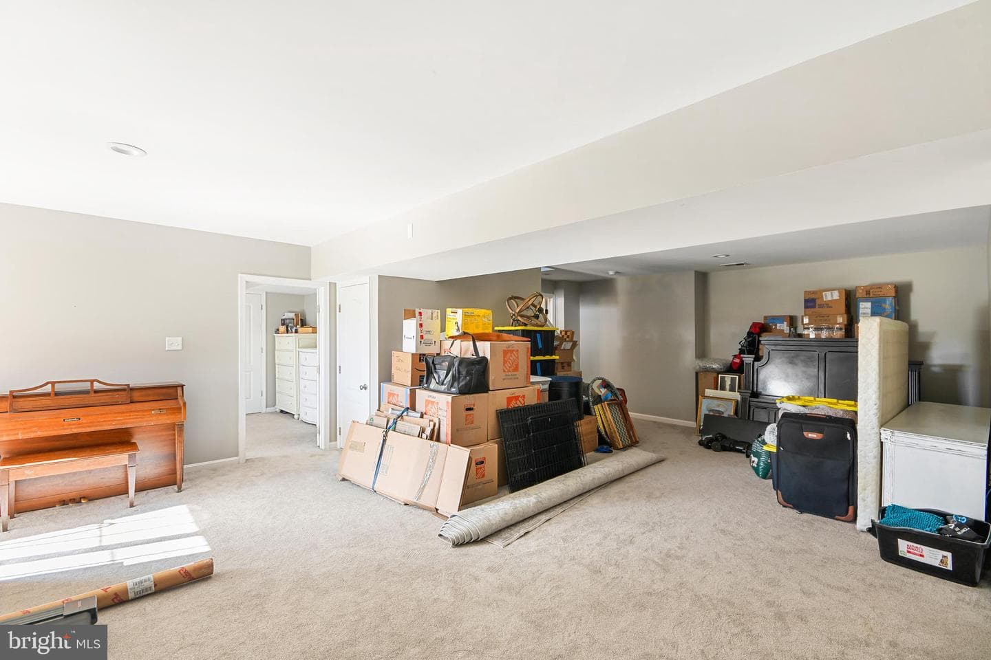 12 Jeffrey Lane photo 75